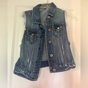 American Eagle Outfitters lightly distressed denim vest. Medium.